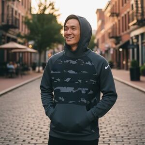 NIKE Dri Fit Men's Medium Gray Camo Pullover Hooded Athletic Hoodie Sweater